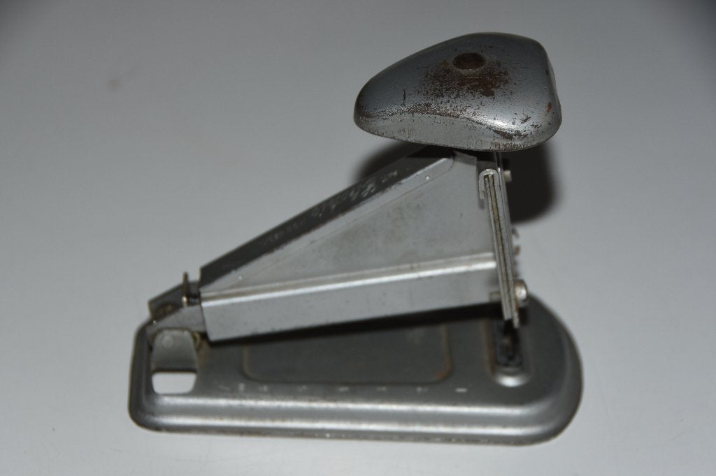 Antieke nietmachine Pat Electric jaren 50 nietapparaat Retro, Antiek en Kunst, Verzenden