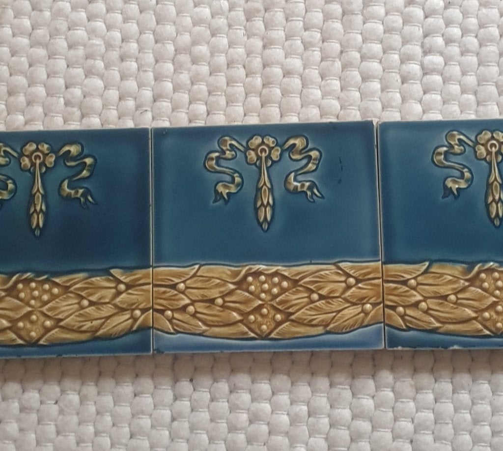 5 oude geel met blauwe tegeltjes, Ophalen