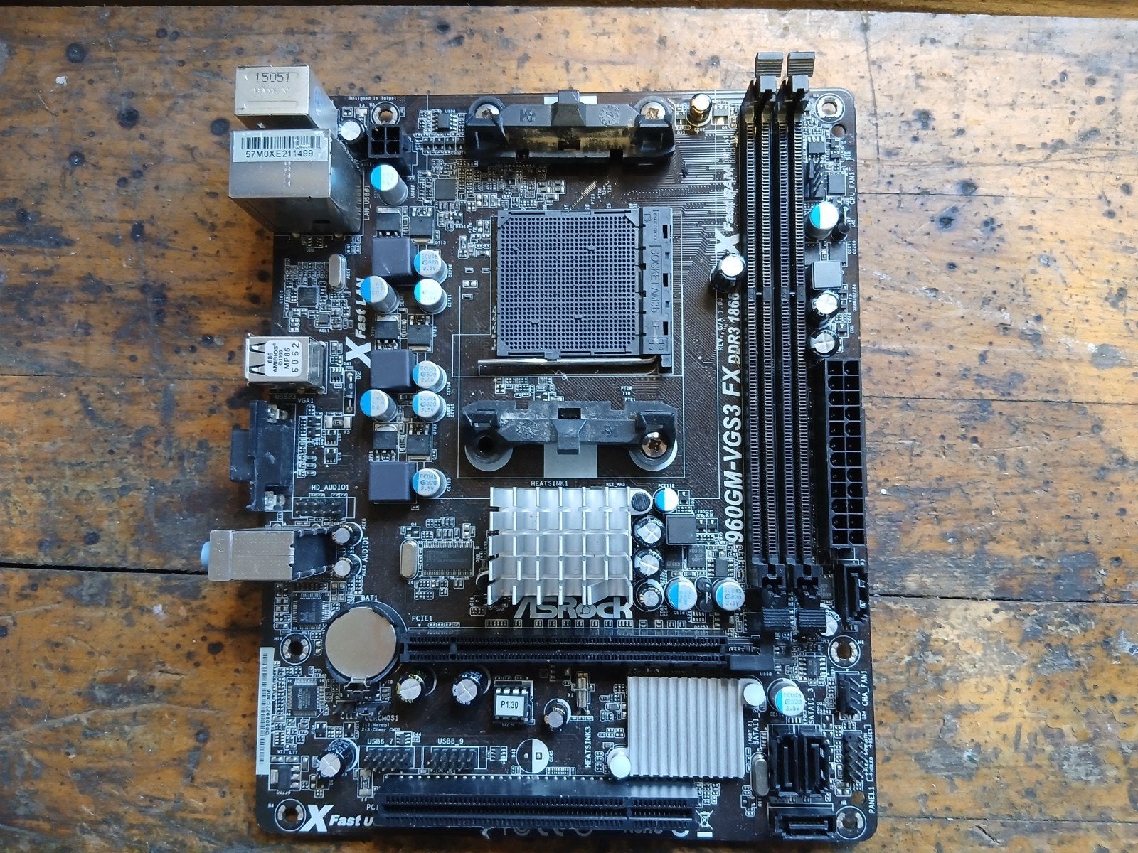 ASRock 960GM-VGS3 FX Moederbord DDR3 Socket AM3+, Gebruikt, DDR3, Ophalen of Verzenden, ASRock
