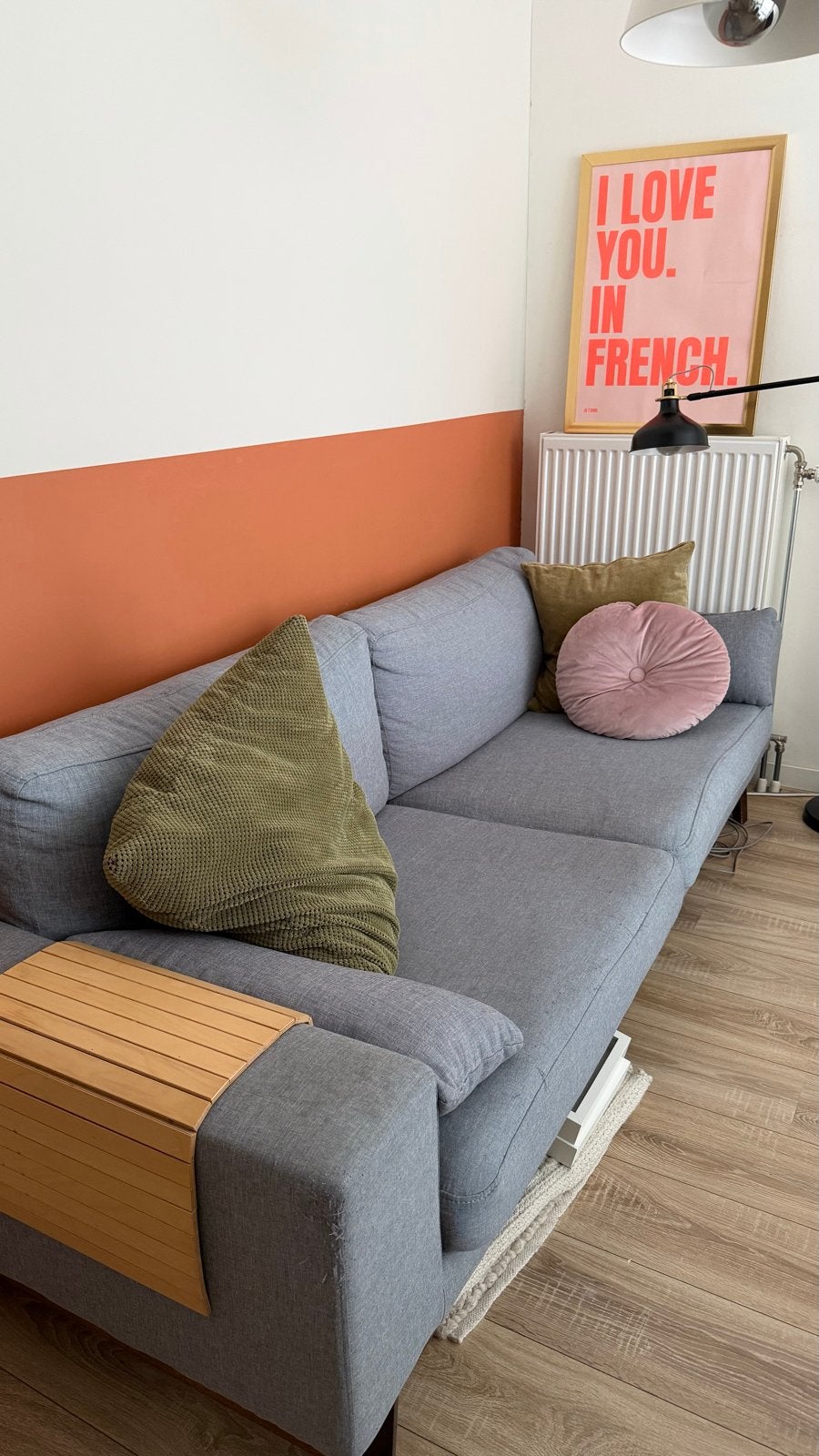 Comfortabele grijze driepersoonsbank, Ophalen, Driepersoons, 75 tot 100 cm, Zo goed als nieuw