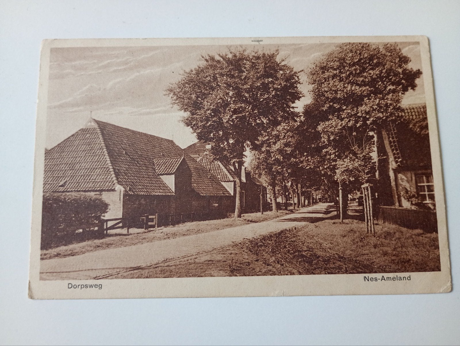 Ameland Nes Dorpsweg 1930, Ophalen of Verzenden, 1920 tot 1940, Gelopen, Waddeneilanden