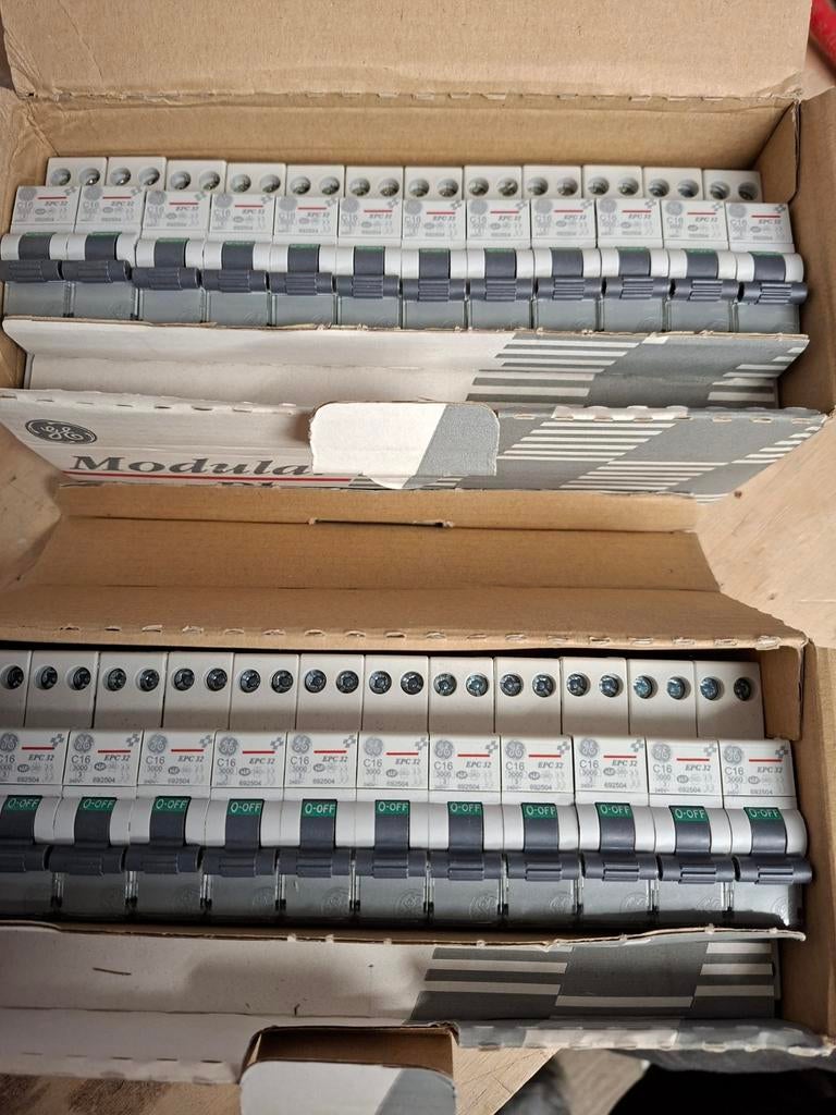 GE EPC 32 Installatieautomaat - C16 - 3000, Doe-het-zelf en Verbouw, Elektra en Kabels, General Electric, Overige typen, Nieuw
