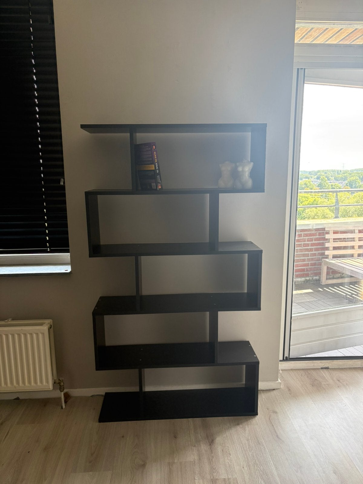 Zwarte wandkast, Huis en Inrichting, Kasten | Wandmeubels, Ophalen, Zo goed als nieuw, Minder dan 150 cm, Minder dan 100 cm