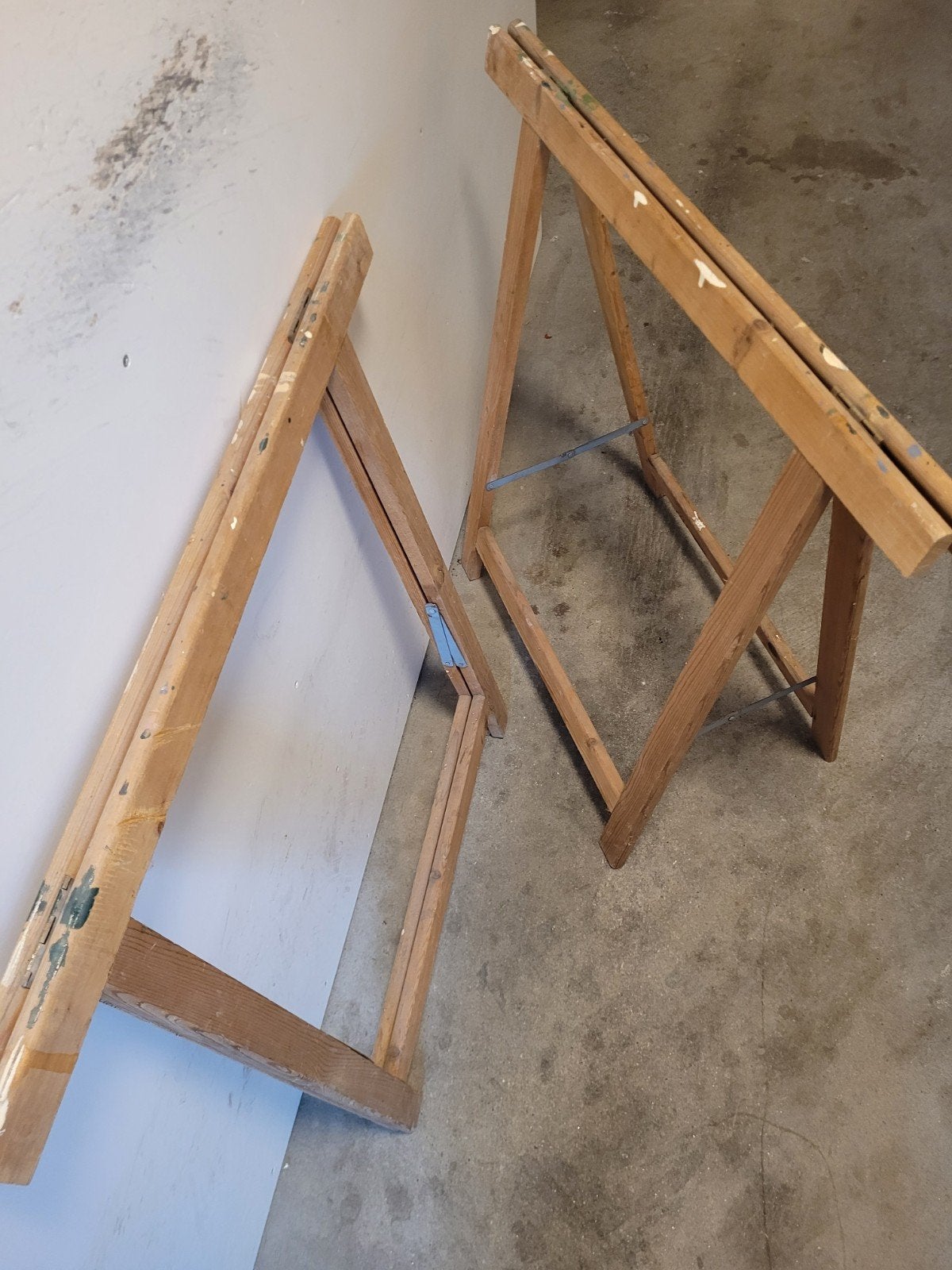 Twee stevige schragen voor diverse klussen, Doe-het-zelf en Verbouw, Overige Doe-het-zelf en Verbouw, Ophalen, Gebruikt
