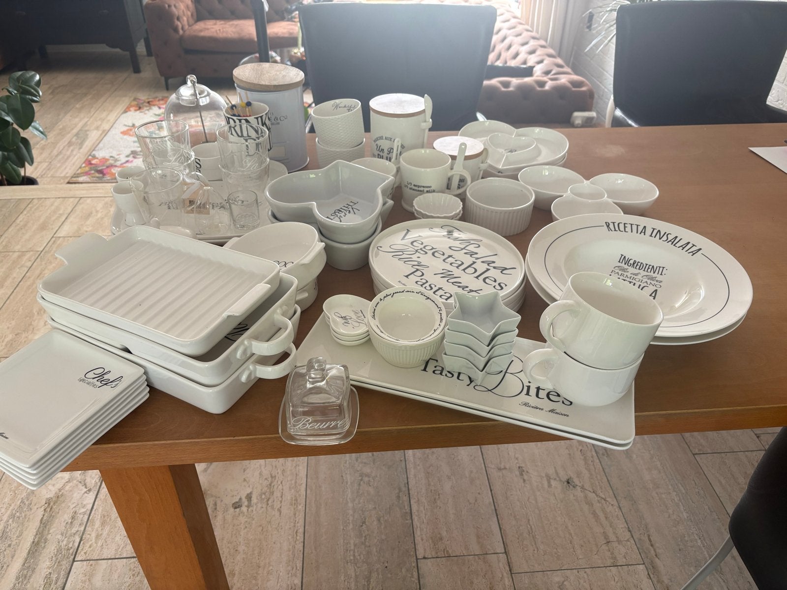 Grote Riviera Maison verzameling servies en accessoires, Ophalen, Overige merken, Keramiek, Landelijk/Boerenbont