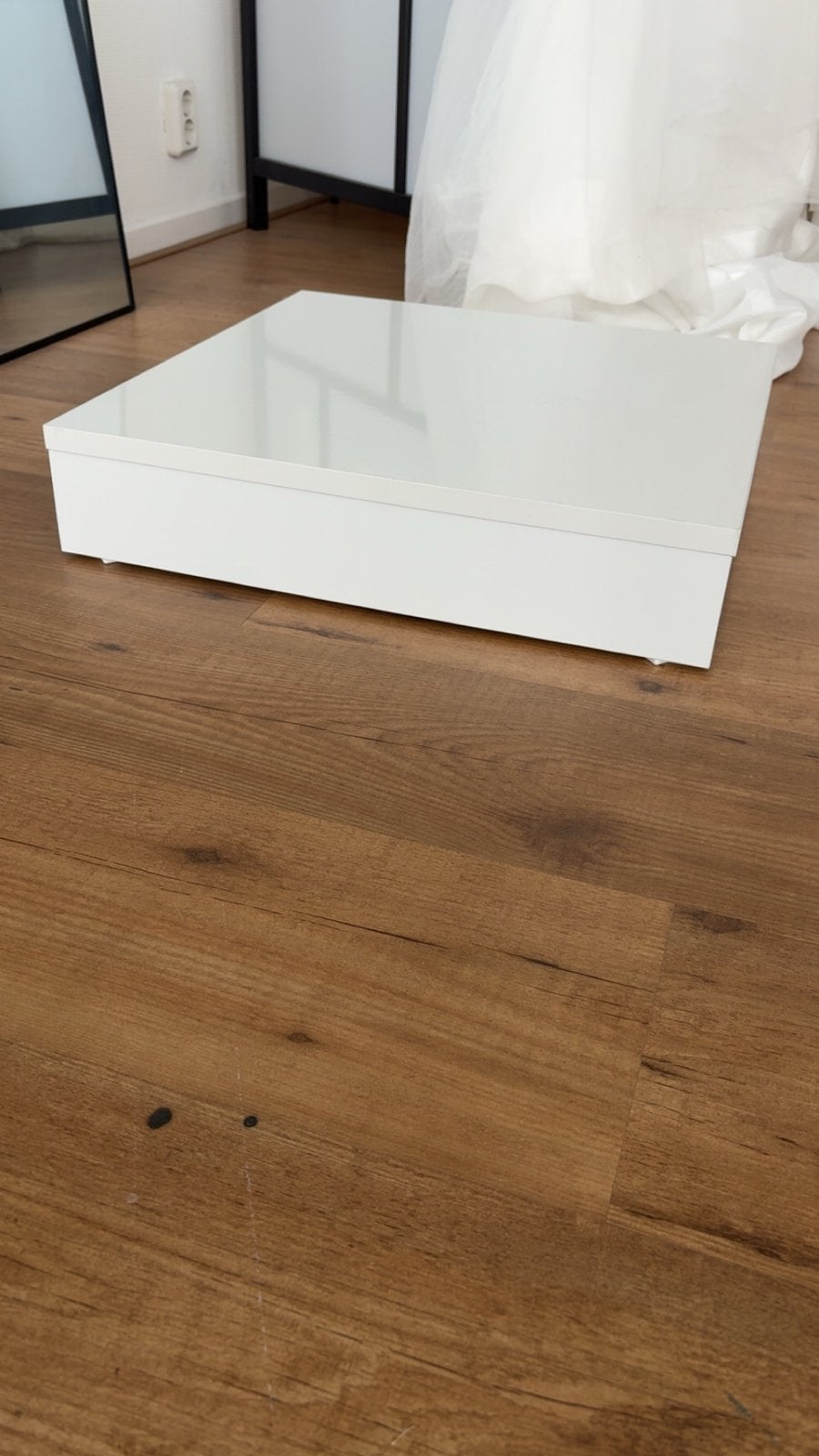 Witte vierkante podium, Ophalen of Verzenden, Gebruikt