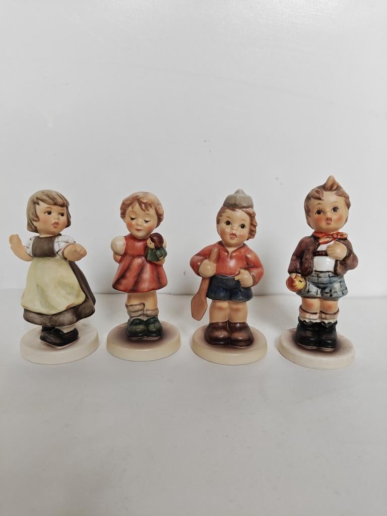 Hummel goebel beeldjes, Verzamelen, Beelden en Beeldjes, Ophalen of Verzenden, Zo goed als nieuw, Hummel