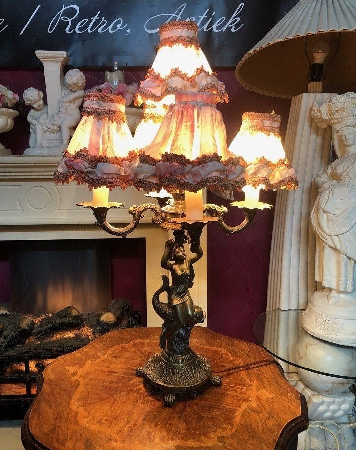 Antiek tafellamp beeld staande lamp 5x klassiek lampenkapjes, Ophalen of Verzenden