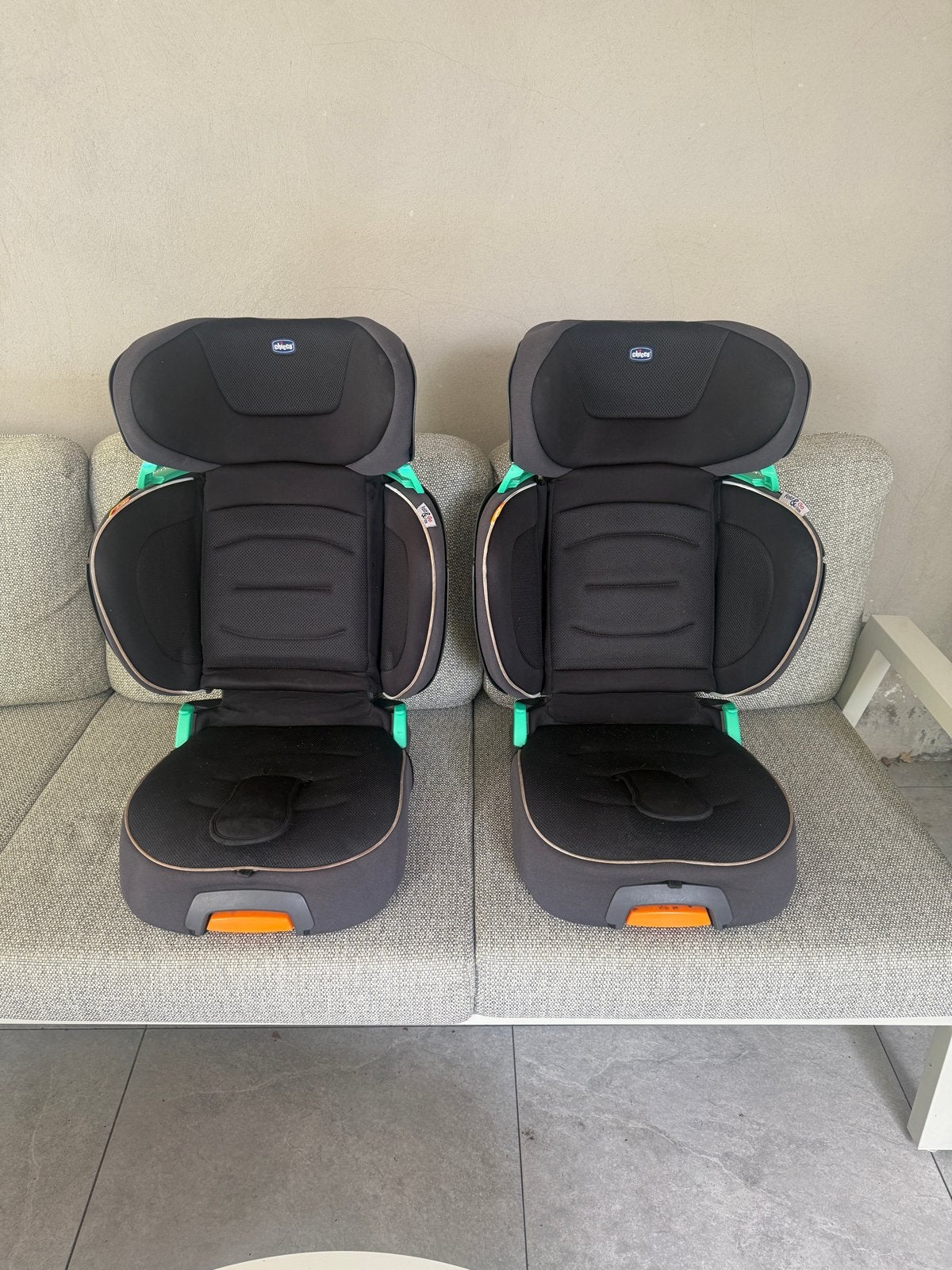 Chicco Fold & Go i-Size autostoel (2 stuks), Kinderen en Baby's, Autostoeltjes, Gebruikt, 15 t/m 36 kg, Ophalen of Verzenden, Chicco
