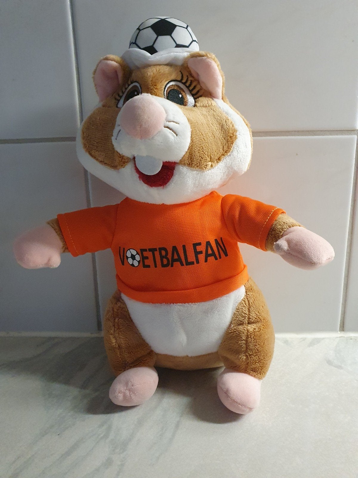 Hamster Albert Heijn, voetbalfan oranje, voetbal op hoofd, Ophalen of Verzenden, Zo goed als nieuw, Overige typen
