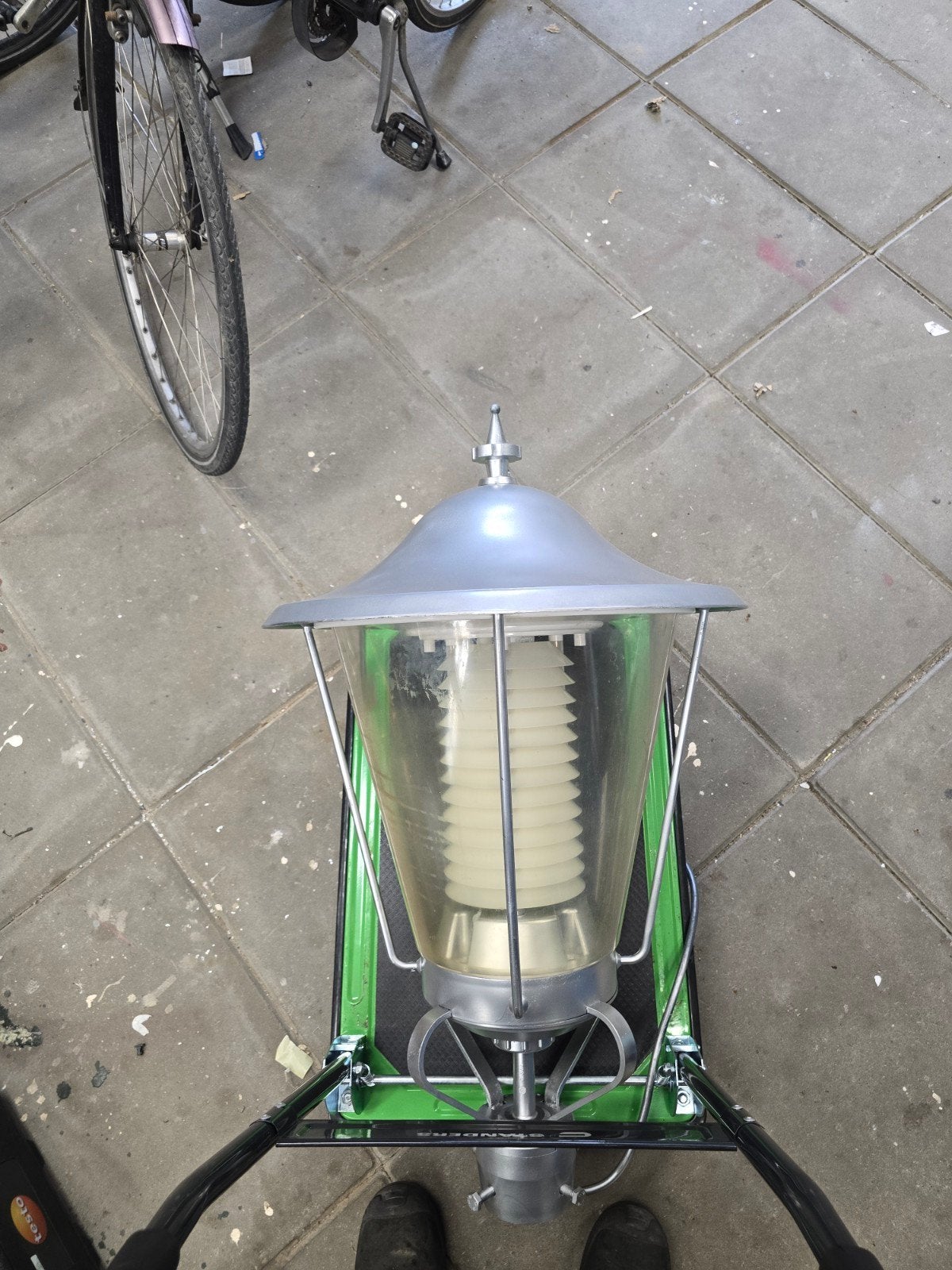 Straatlantaarn, met nieuwe lampen, Ophalen, Nieuw, Netvoeding, 50 tot 250 watt