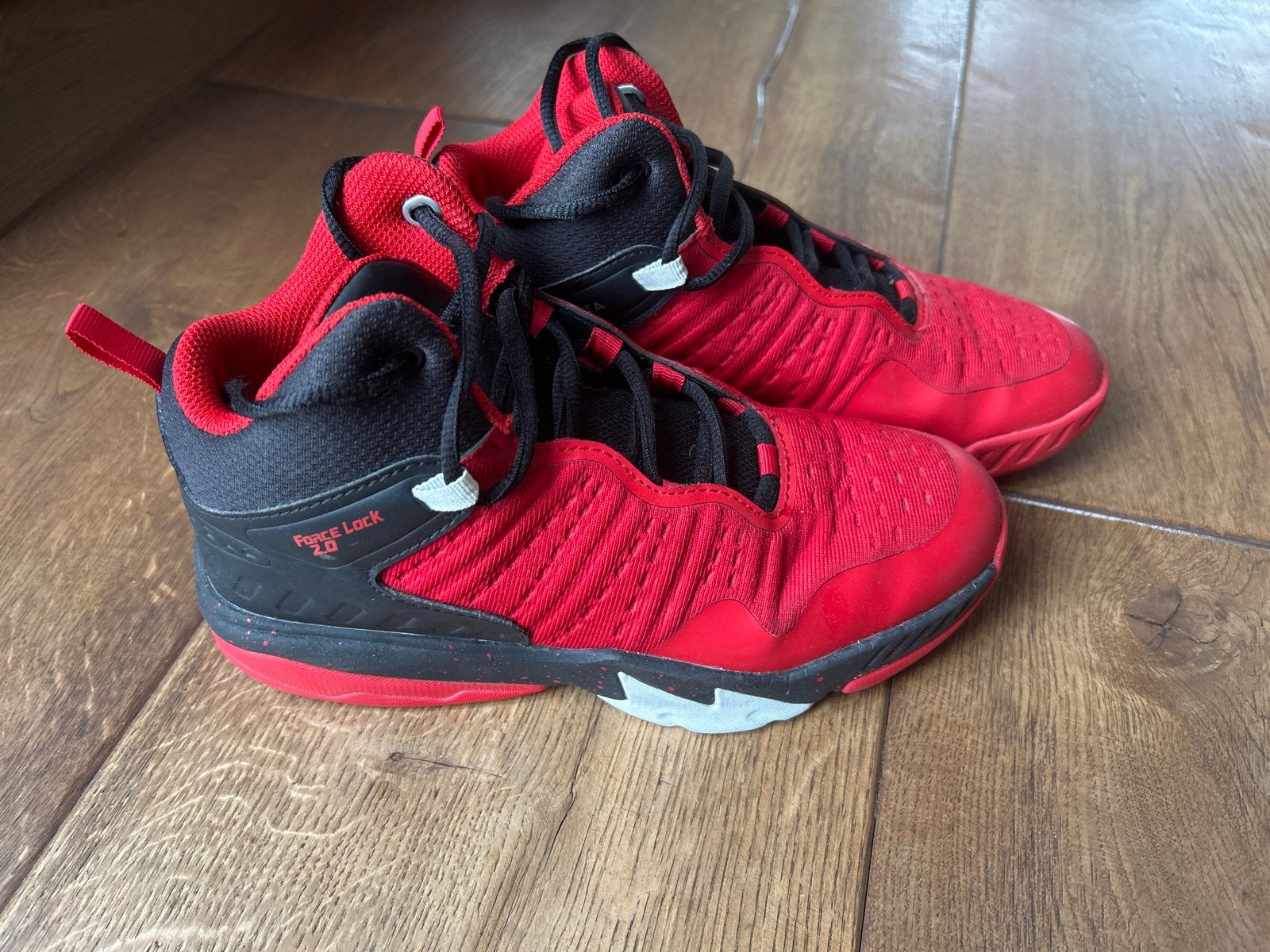 Kipsta Force Lock 4.0 Basketbalschoenen Maat 37,5, Ophalen of Verzenden, Gebruikt, Jongen of Meisje, Sportschoenen
