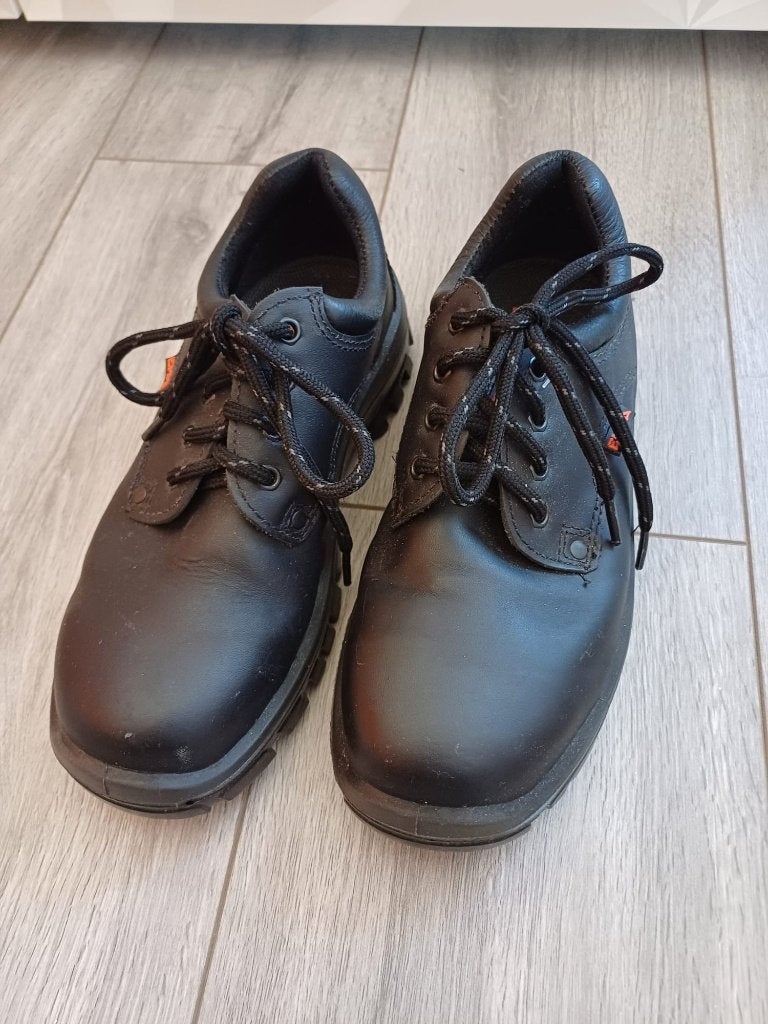 Emma Veiligheidsschoenen S3 - Maat 38, Ophalen of Verzenden, Zo goed als nieuw