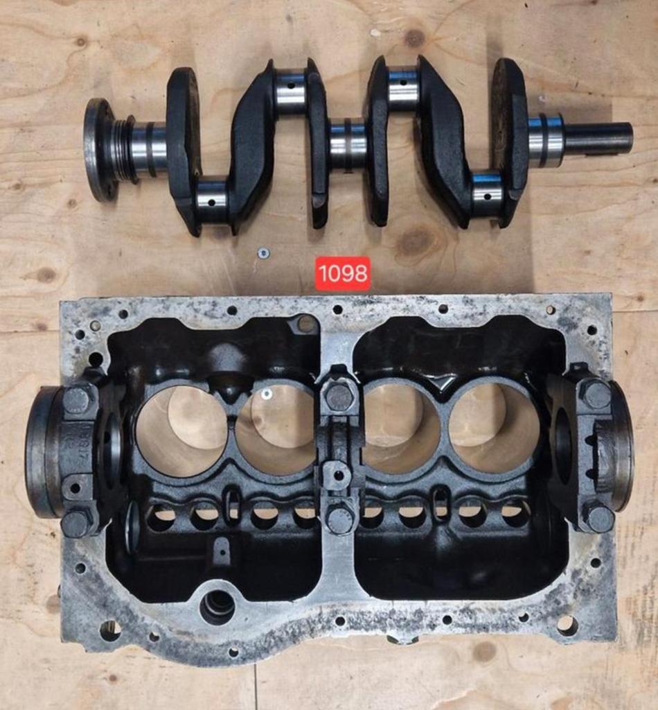 Gereviseerd Austin Morris 1098 onderblok compleet, Ophalen, Nieuw, Austin