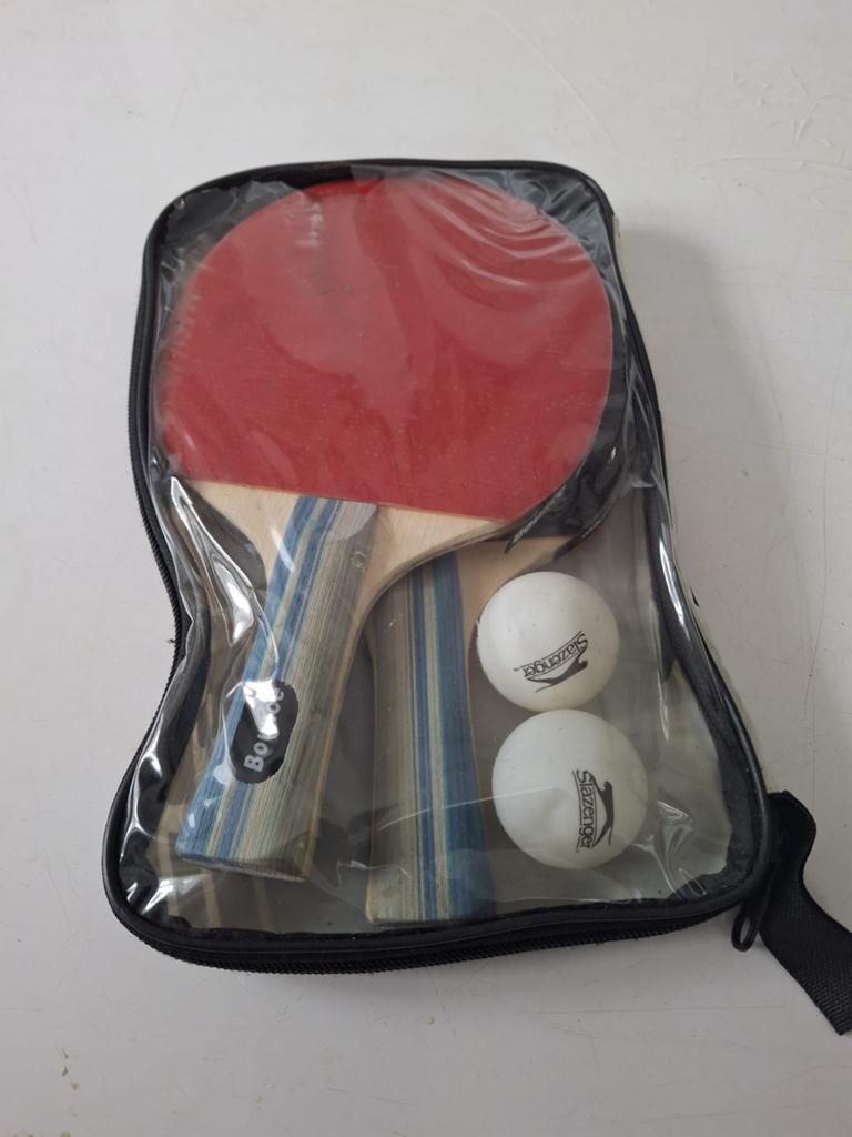 Tafeltennis set: 2 batjes en 2 balletjes, Ophalen of Verzenden, Gebruikt, Net, Batje(s) of Balletje(s)