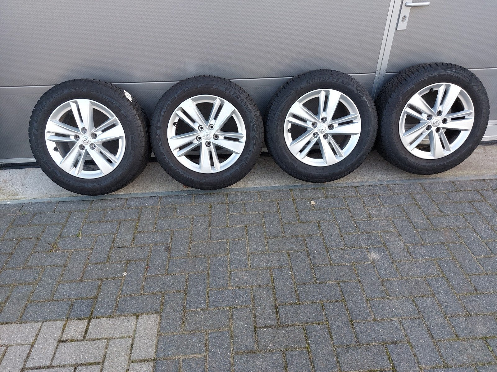 Winterbanden met originele velgen voor Opel Grandland, Ophalen, Banden en Velgen, 17 inch, Winterbanden