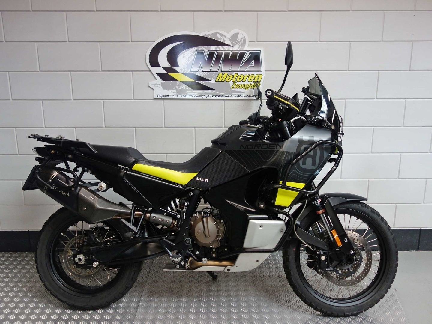 HUSQVARNA NORDEN  901, 2 cilinders, Motorrijbewijs A, Onbekend, Meer dan 35 kW