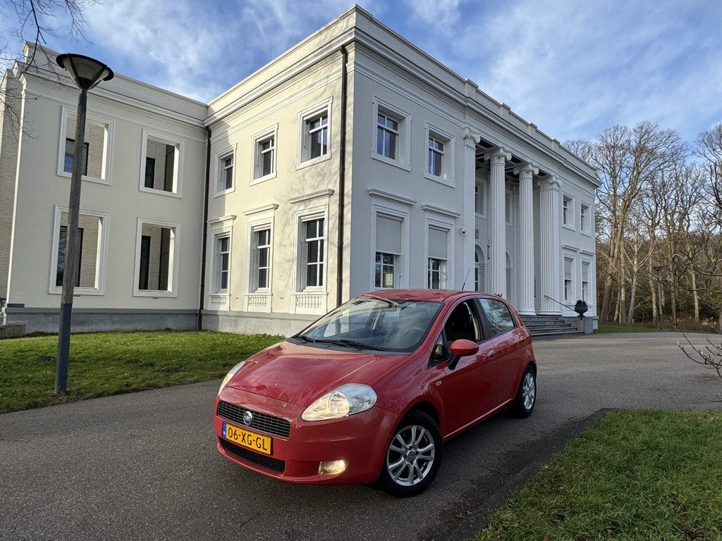 Fiat Grande Punto 1.2 5 DEURS, 1:20 ! RIJKLAAR (bj 2007), 1005 kg, 1242 cc, 4 cilinders, 400 kg