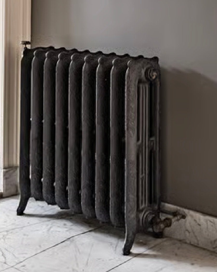 Antieke gietijzeren radiator, klassiek design, Doe-het-zelf en Verbouw, Ophalen, Gebruikt, Radiator, 60 tot 150 cm