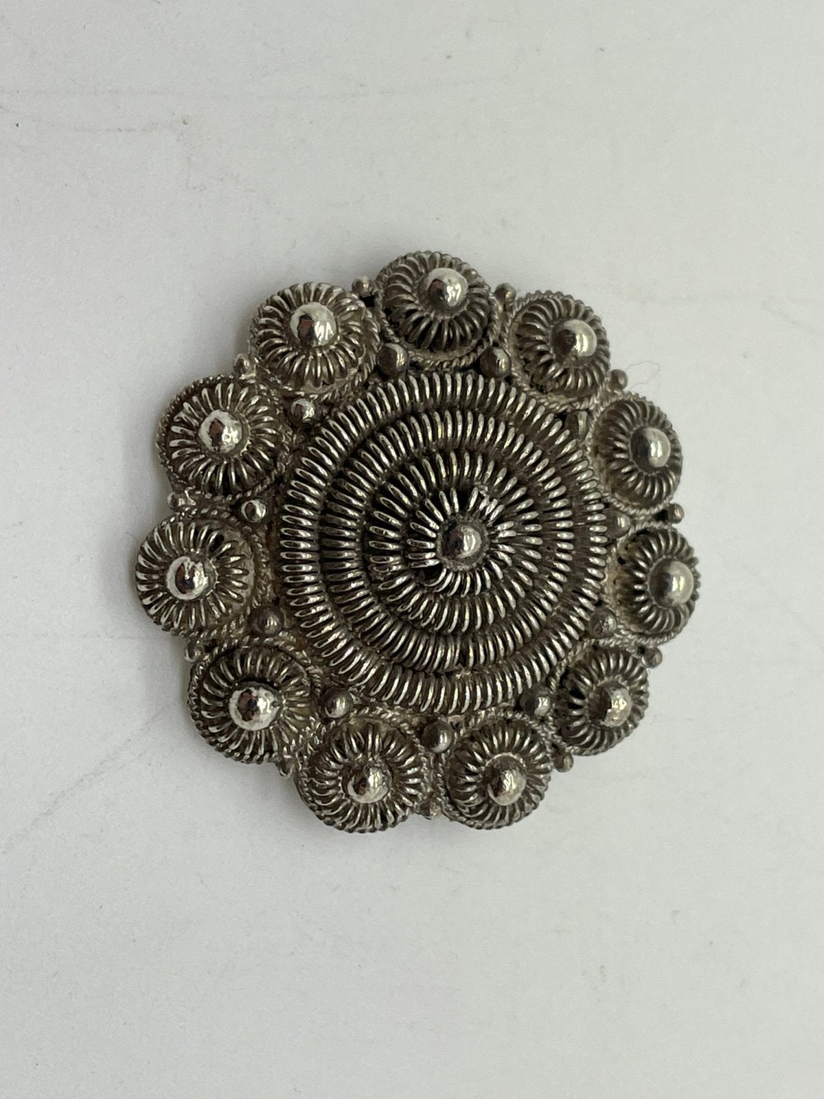 E516 Prachtige zilveren broche Zeeuwse knoop, Ophalen of Verzenden, Zilver, Broche