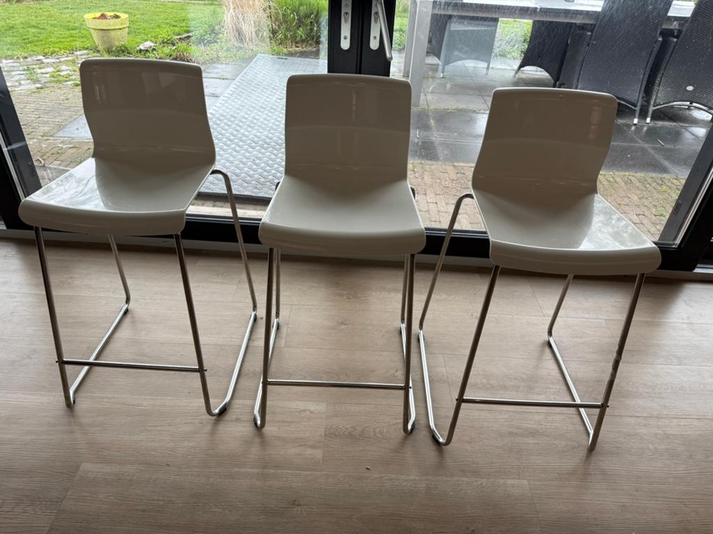 3 mooie barkrukken zithooge 65 cm, Ophalen, Gebruikt, Drie, Wit