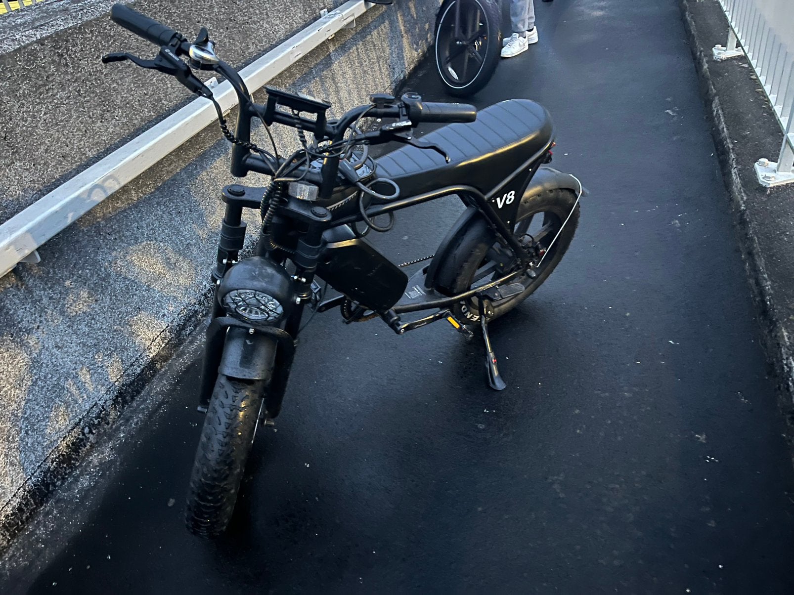 Fatbike v8, Fietsen en Brommers, Ophalen of Verzenden, Zo goed als nieuw, Overige merken