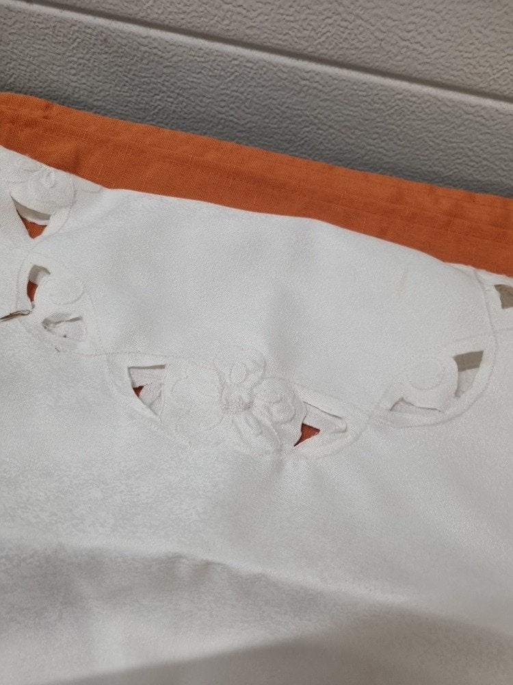 tafelkleed wit met opengewerkte rand, Ophalen of Verzenden, 'T Olde Gre-j, Info@toldegrej.nl, Endepoelstraat 20f Didam