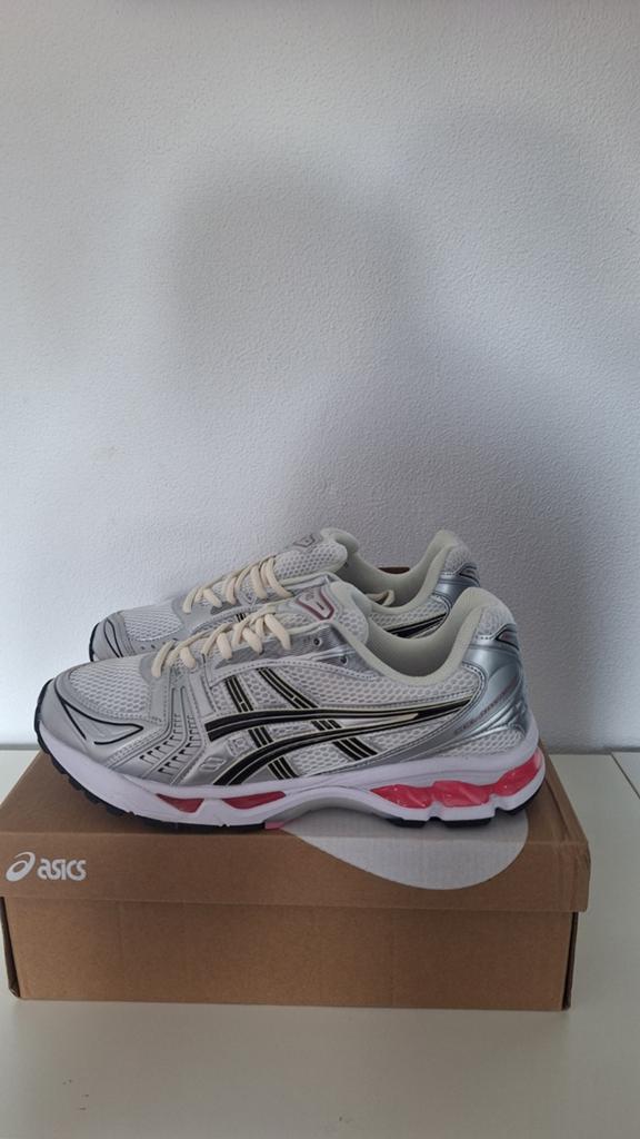 Roze gel kyano 14, Overige kleuren, Verzenden, Sneakers of Gympen, Zo goed als nieuw
