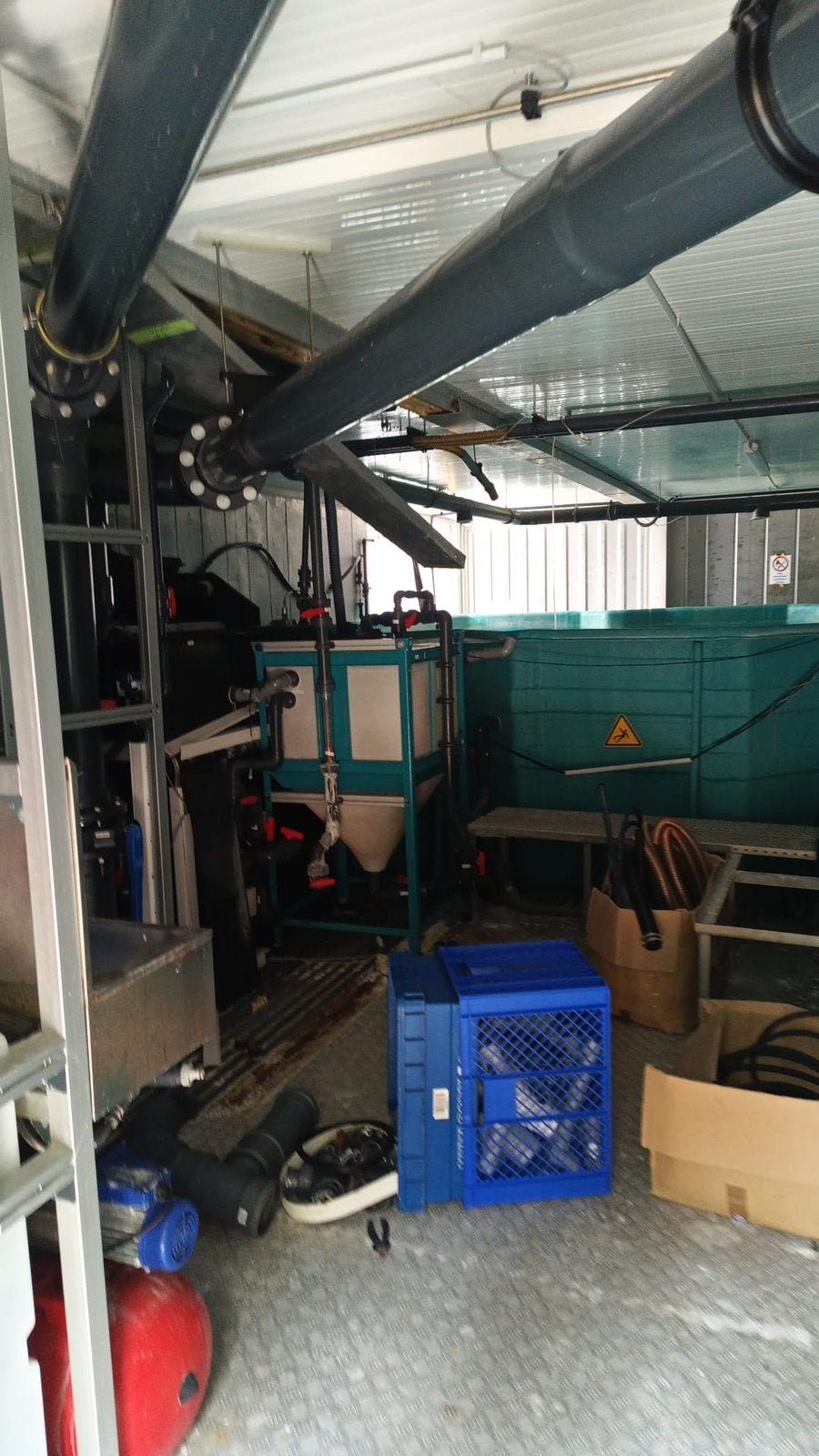 Filter installatie voor grote visvijver, Ophalen, Gebruikt, Filter