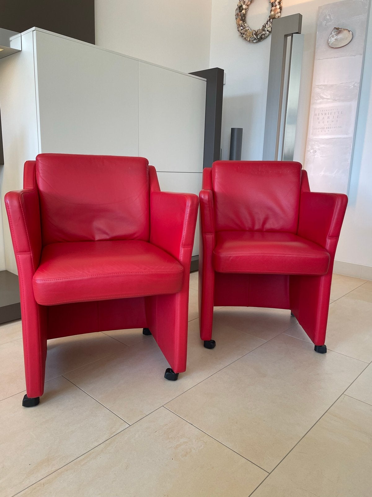 Rolf Benz Rode Leren Fauteuil met Wieltjes en Armleuning, Ophalen, Gebruikt, Leer, 75 tot 100 cm