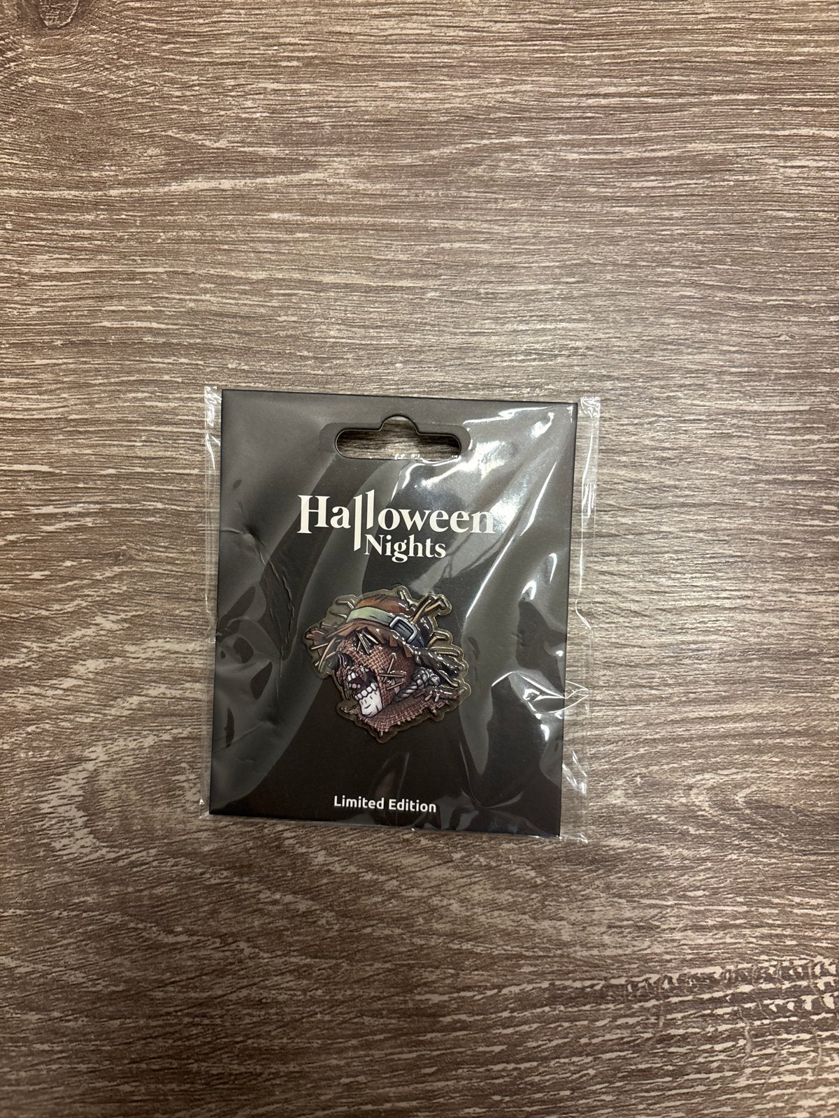 Toverland Halloween Nights Entwined pin, Ophalen of Verzenden, Nieuw, Overige onderwerpen, Speldje of Pin