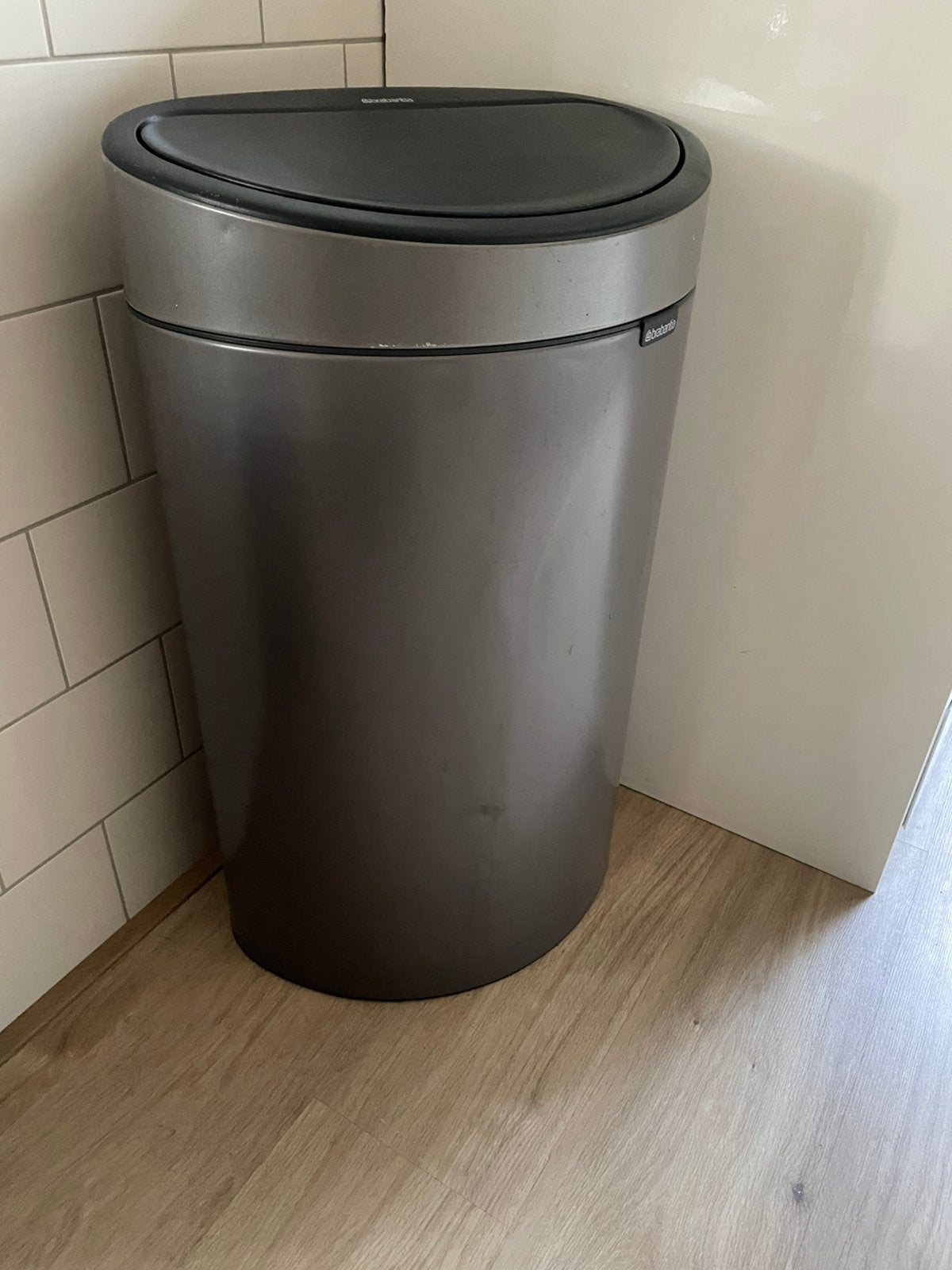 Brabantia prullenbak touch, Huis en Inrichting, Ophalen, 50 – 75, Gebruikt, Metaal