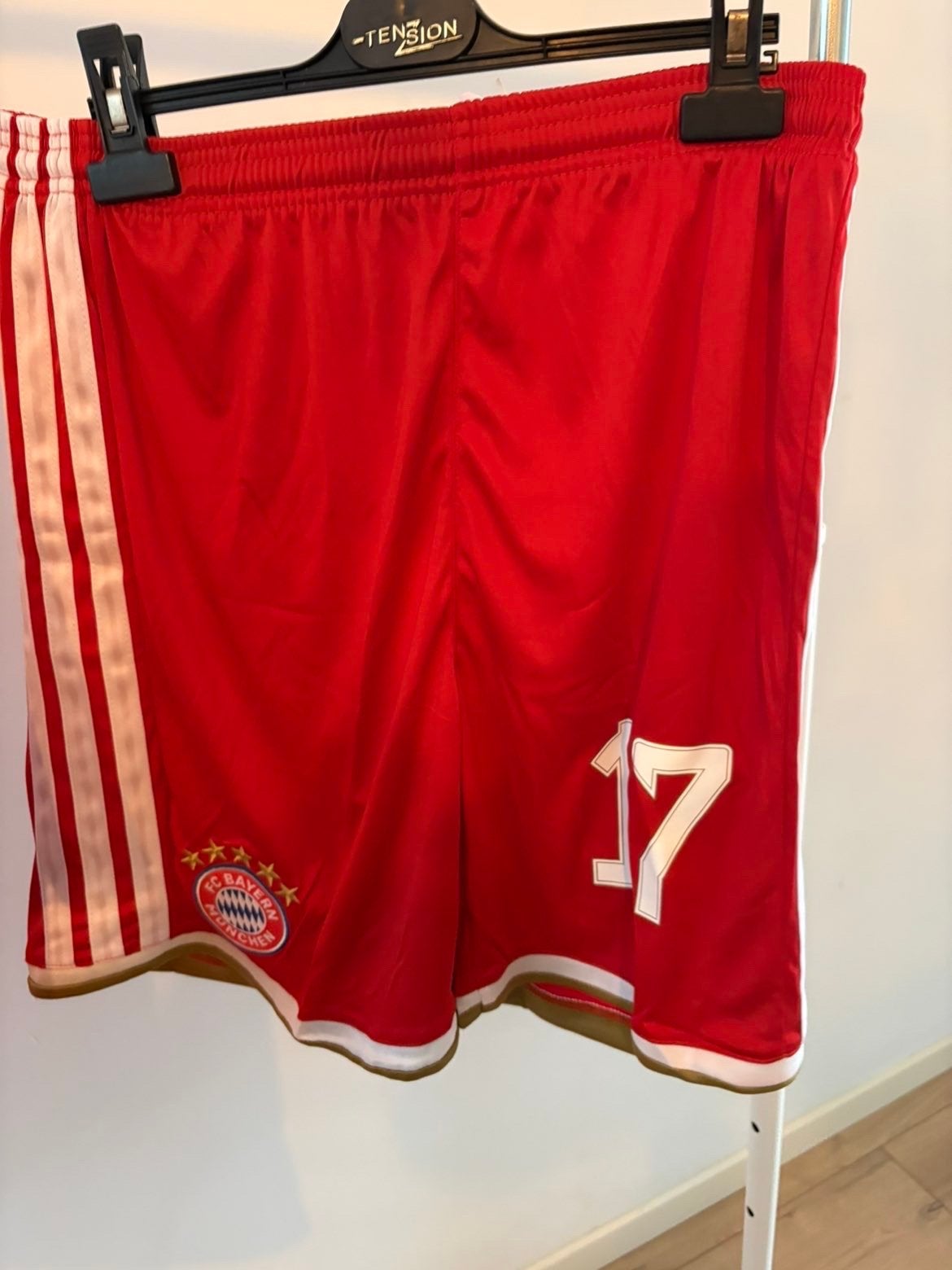 Voor al je voetbalsetjes, Kleding | Dames, Sportkleding, Ophalen of Verzenden, Zo goed als nieuw, Rood, Maat 42/44 (L)