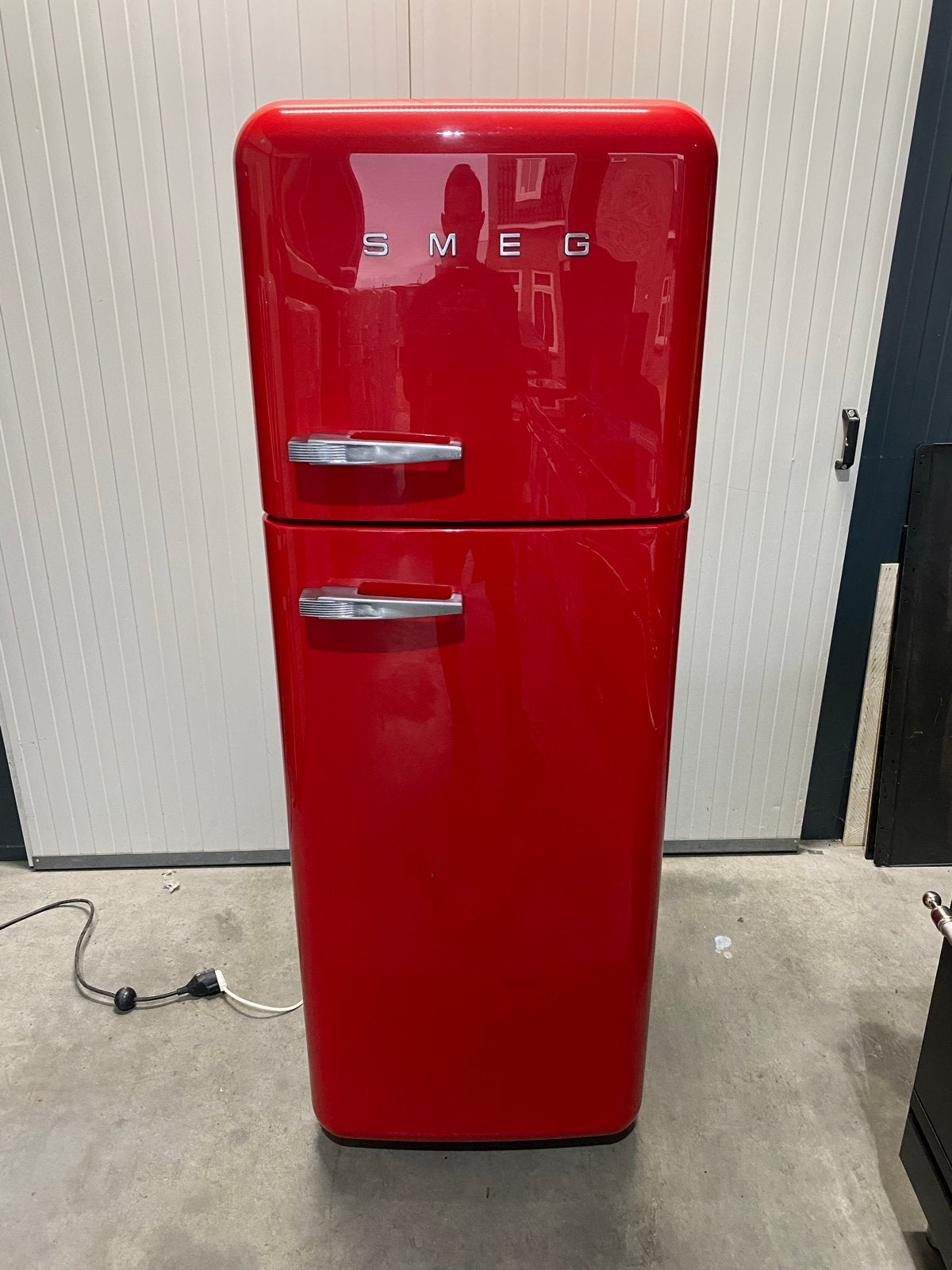Smeg Koelkast met vriesvak - Rood - Retro Design, De laan 8, 150 tot 200 liter, Ophalen of Verzenden, Zo goed als nieuw