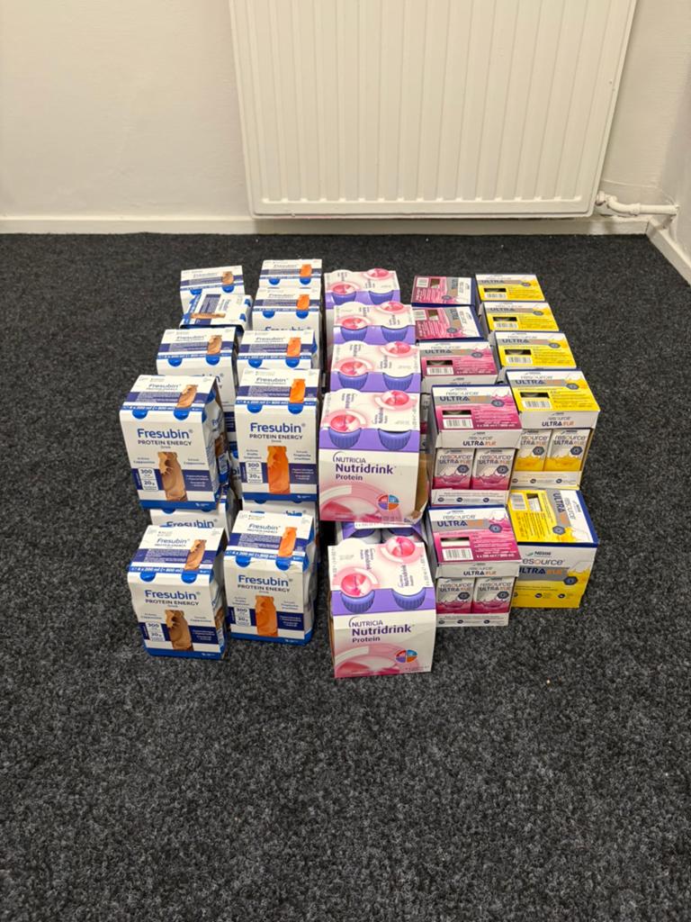180 flesjes bijvoeding nutridrink e.d, Diversen, Verpleegmiddelen, Ophalen of Verzenden