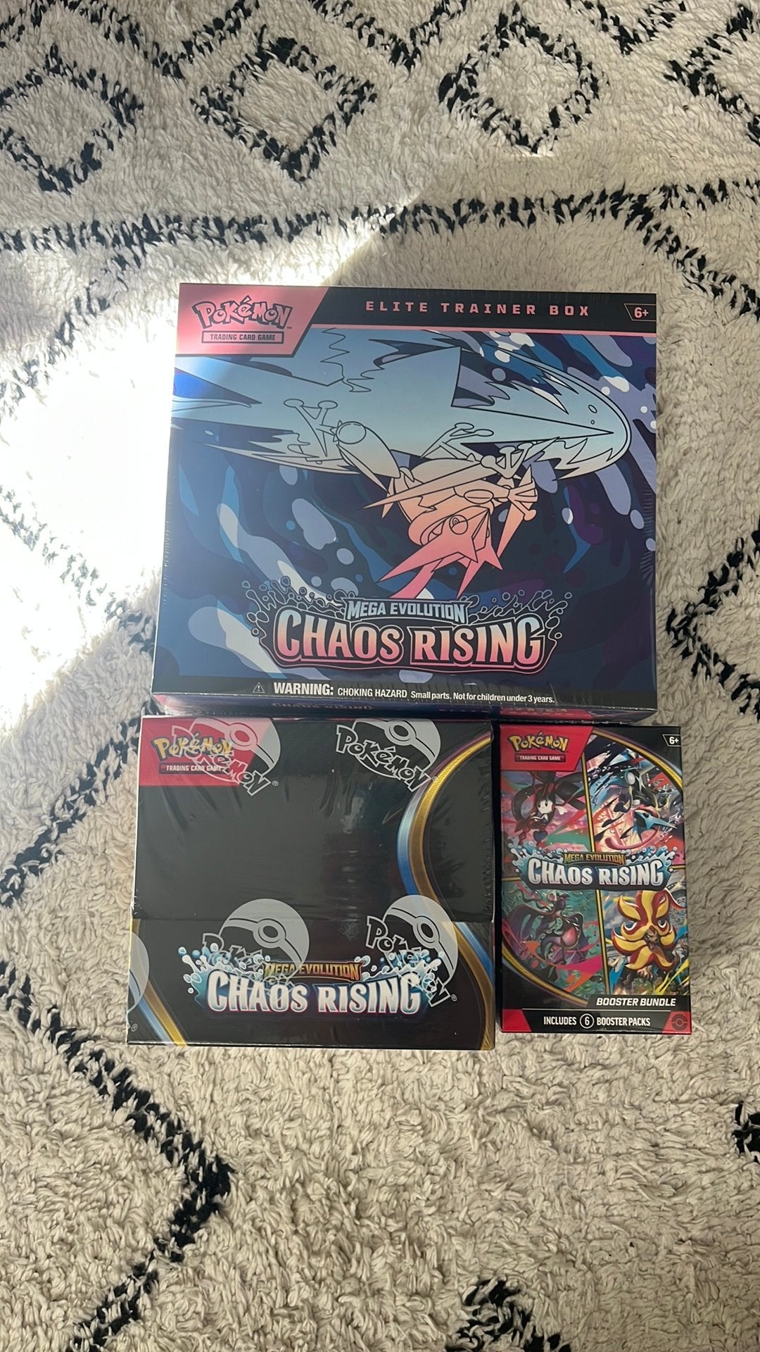 Chaos rising lot: booster box + booster bundle + ETB, Ophalen of Verzenden, Nieuw, Boosterbox