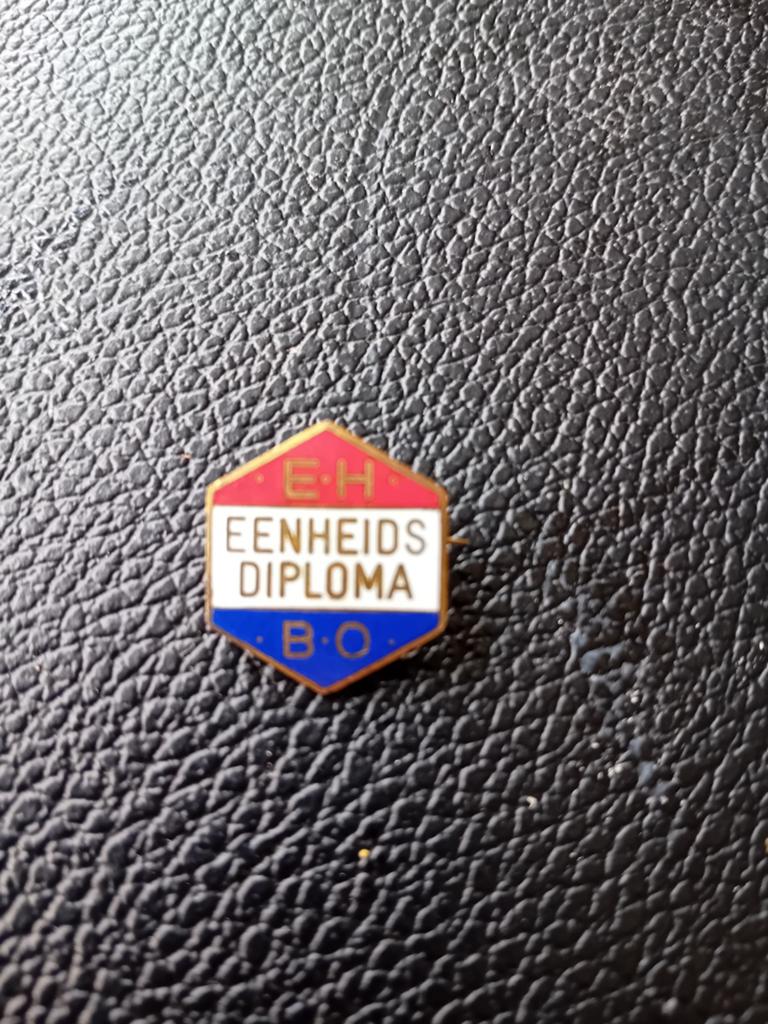 EHBO eenheids diploma. M 3200, Verzamelen, Ophalen of Verzenden, Gebruikt, Overige onderwerpen