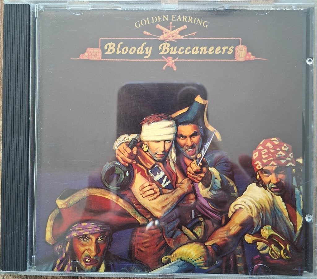 CD Golden Earring - Bloody Buccaneers! Nog als NIEUW!, Cd's en Dvd's, Pop, Ophalen of Verzenden, Zo goed als nieuw, Inclusief boekje