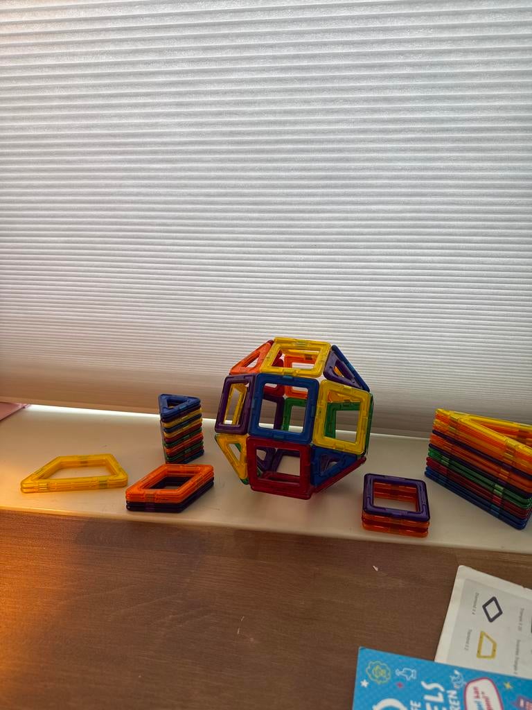 Magformers 62-delige set - Magnetisch bouwspeelgoed, Verzenden, Zo goed als nieuw, Overige merken