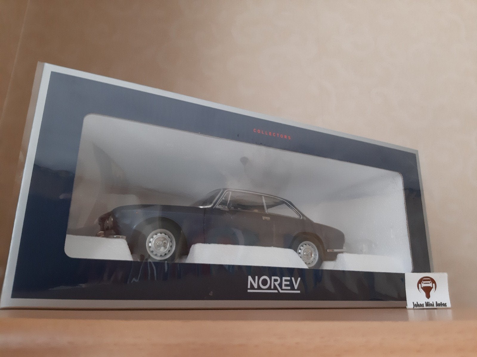 Alfa Romeo 2000 GTV 1973 blauw-metallic LIMITED EDITION 1:18, Auto, Nieuw, Norev, NOREV HIGH QUALITY