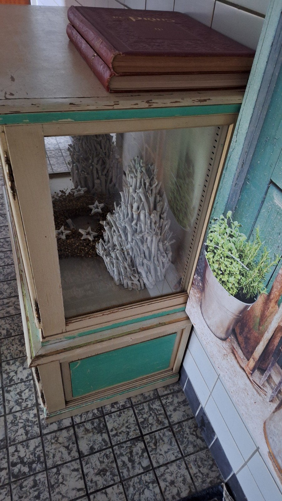 Brocante vitrine kast, Ophalen