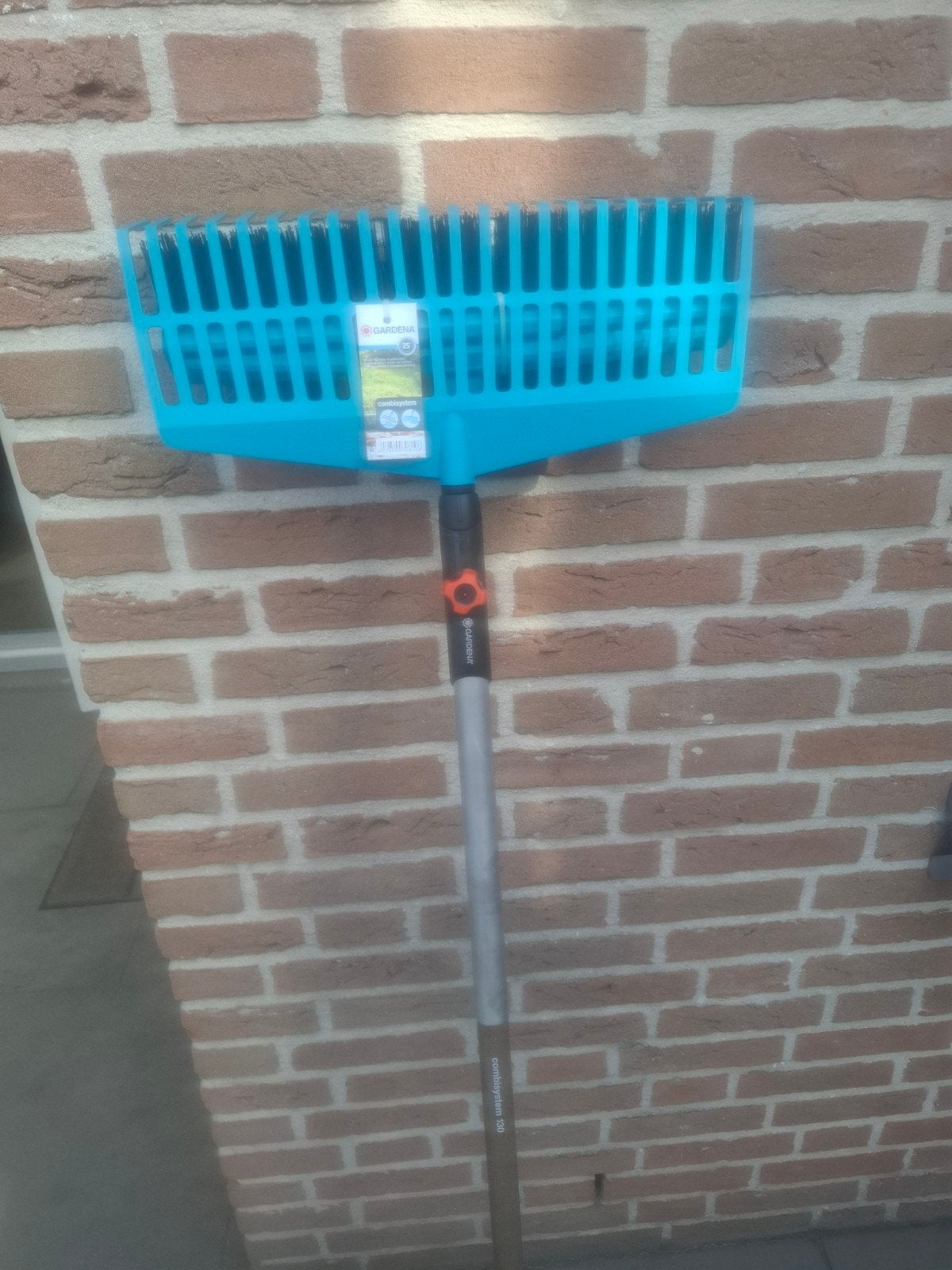 Nieuwe Gardena hark en bezem met steel, Ophalen of Verzenden, Nieuw, Hark, Gardena