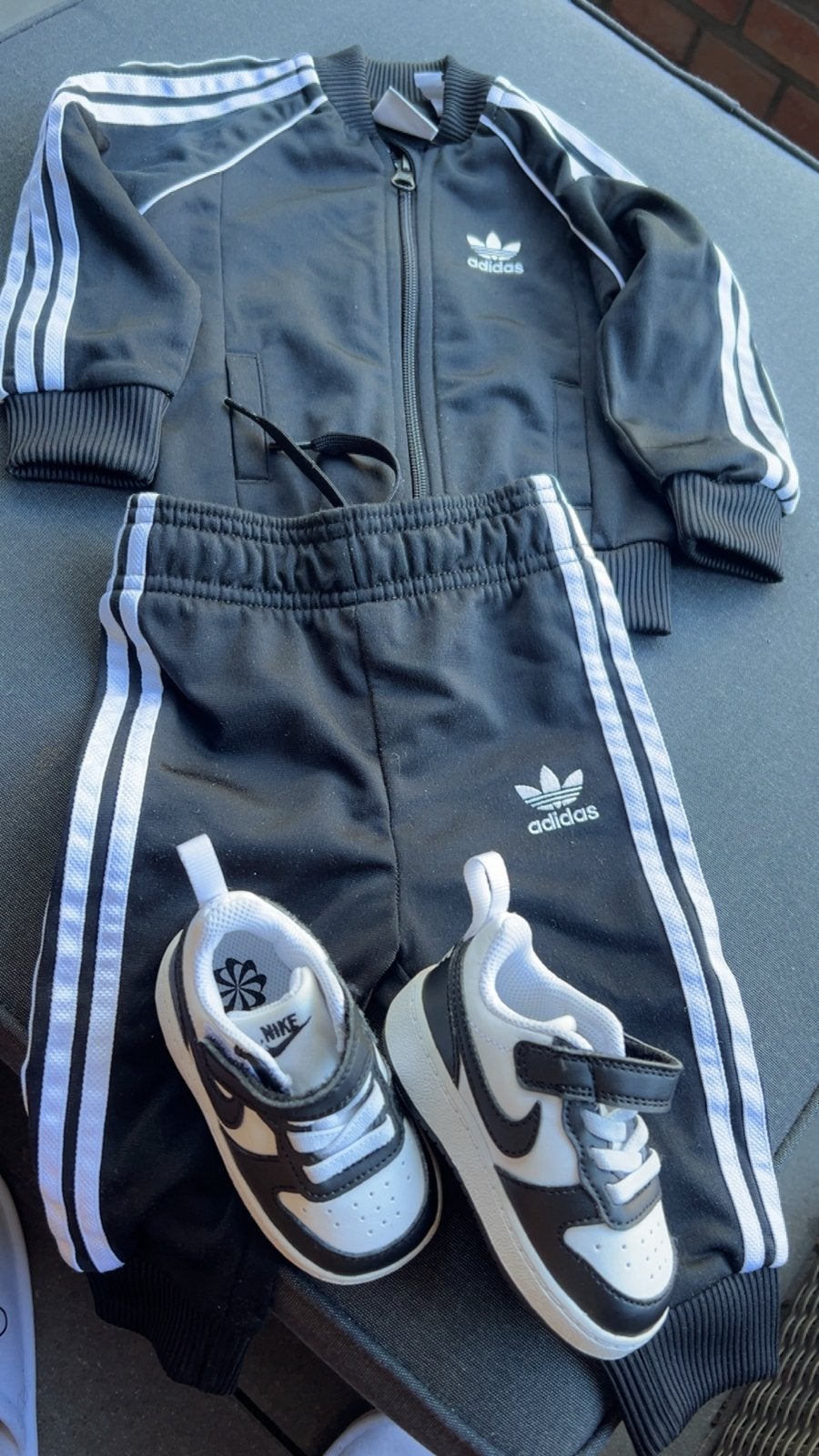 Adidas trainingspak en Nike schoenen set, Ophalen of Verzenden, Zo goed als nieuw, Jongen of Meisje