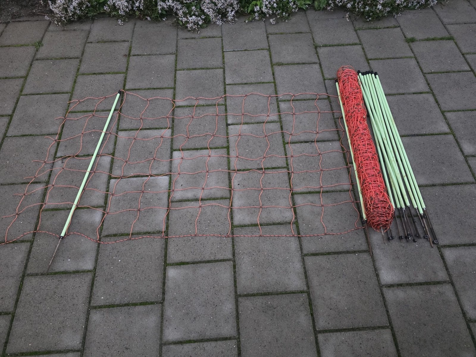 20 meter schapennet met 14 palen