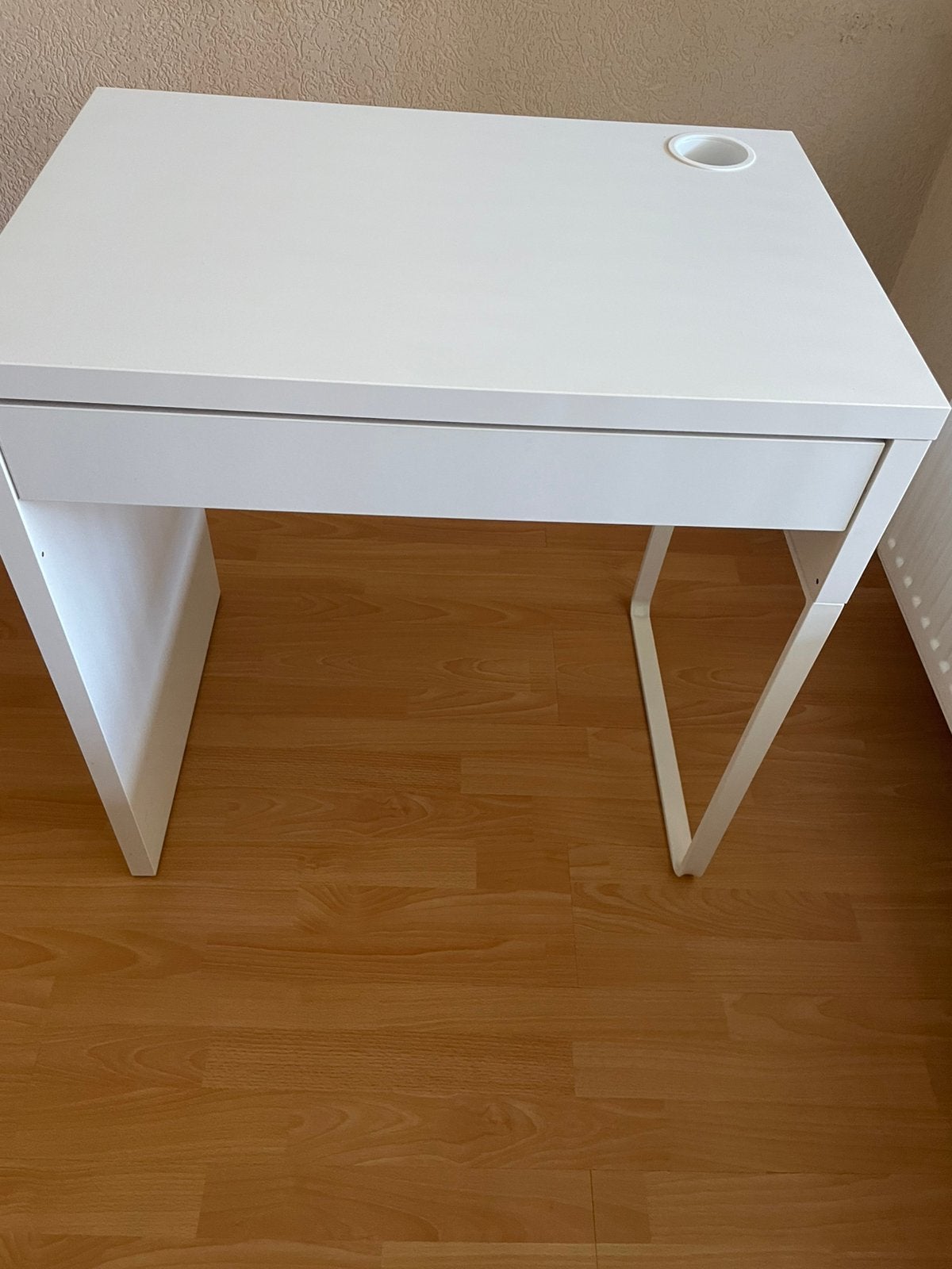 Bureau, Huis en Inrichting, Bureaus, Ophalen, Met lades, Kinderbureau, Zo goed als nieuw