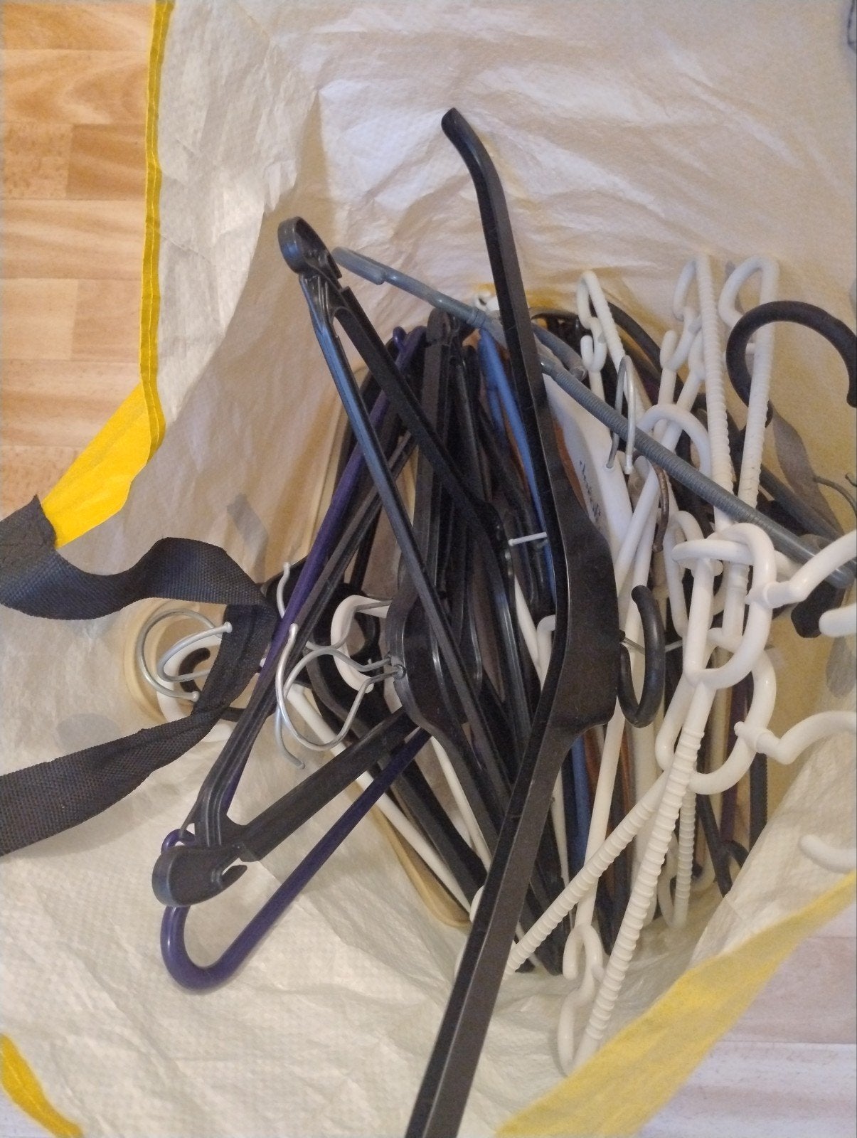 Bigshopper vol met diverse kledinghangers, Ophalen, Gebruikt, Kunststof, Volwassenen