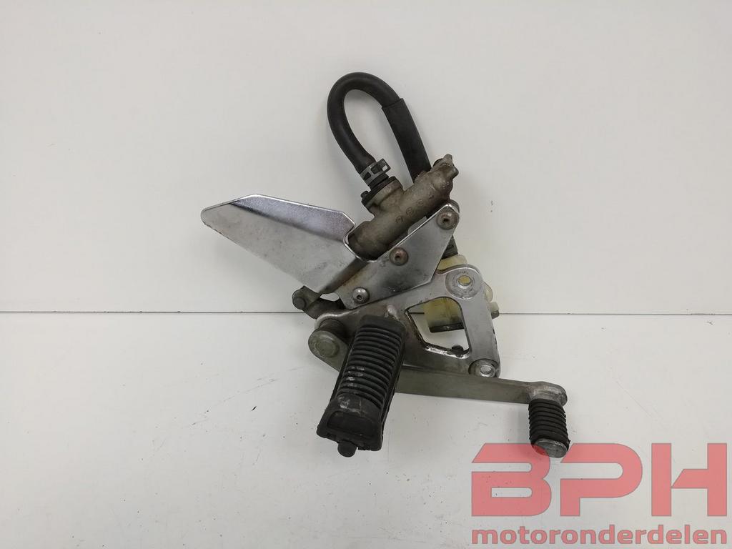 Schetsplaat + voetsteun + rempomp Suzuki GS500e 1989 t/m 200, Motoren, Gebruikt, -, -, Ophalen of Verzenden
