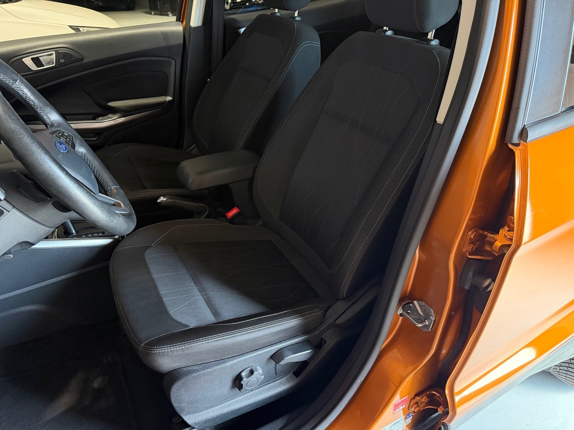 Foto 12 van Ford EcoSport 1.0 EcoBoost Titanium Automaat |NAVI|PCD|LMV|