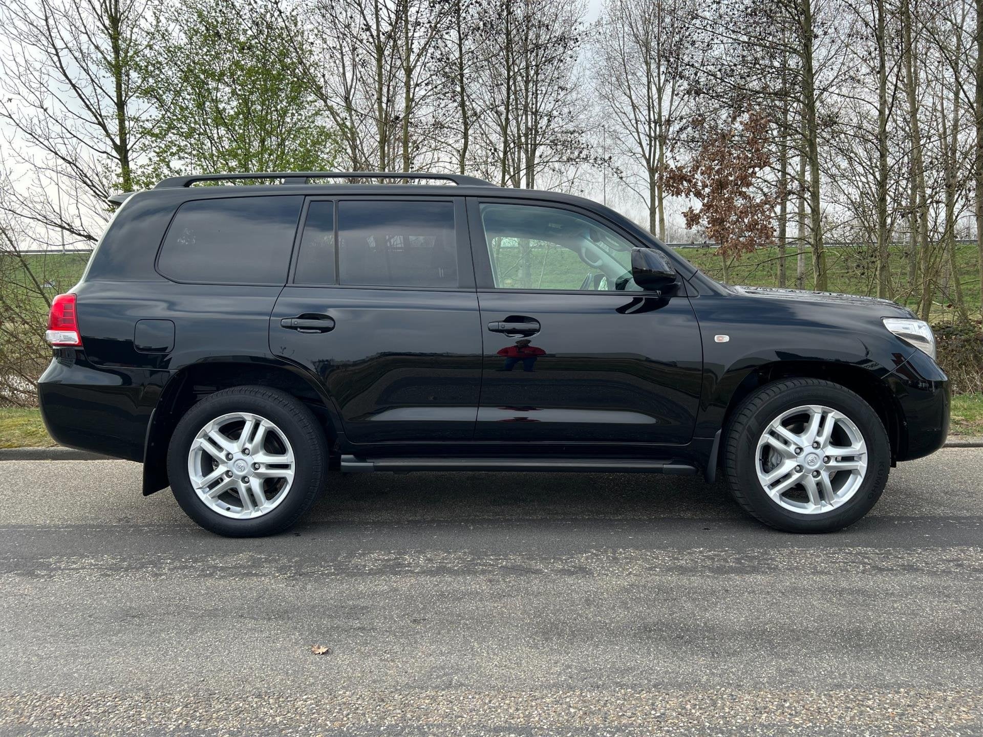 Toyota Land Cruiser V8 4.5 D-4D Executive 7p. UNIEK nieuwsta