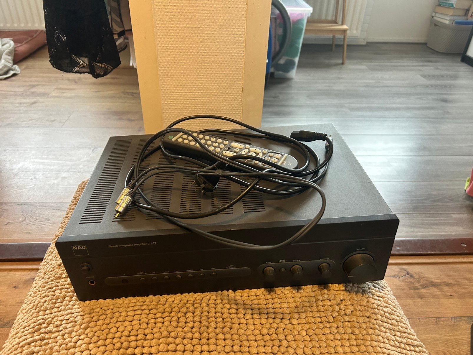 Nad c 352, Ophalen, Zo goed als nieuw